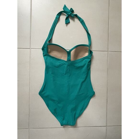 La Blanca Swim One Piece Halter Swimsuit Ruched Swimwear - Picture 5 of 9